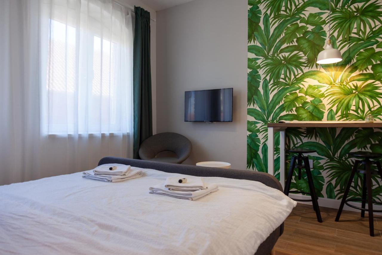 Moms House Hotel Golubac Ngoại thất bức ảnh