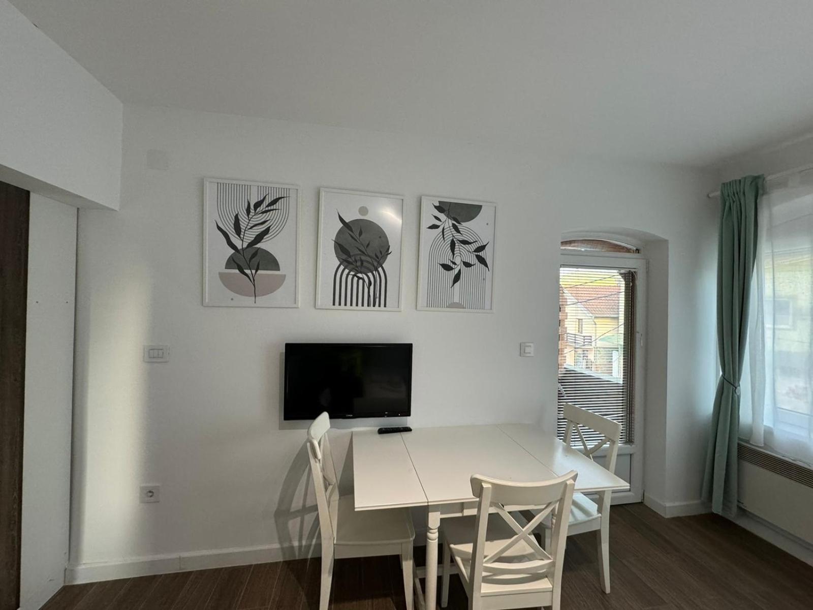 Moms House Hotel Golubac Ngoại thất bức ảnh